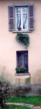 Bergamo Alta villa with shuttered windows