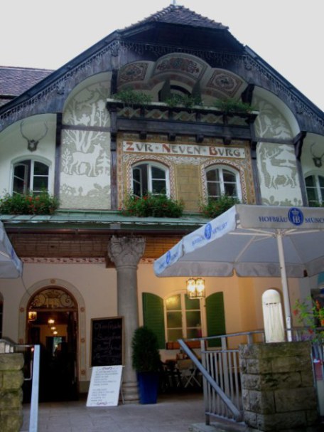 Zur-Neuen-Burg Restaurant by Neuschwanstein Castle